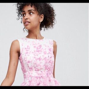 QED London floral peplum sleeveless blouse